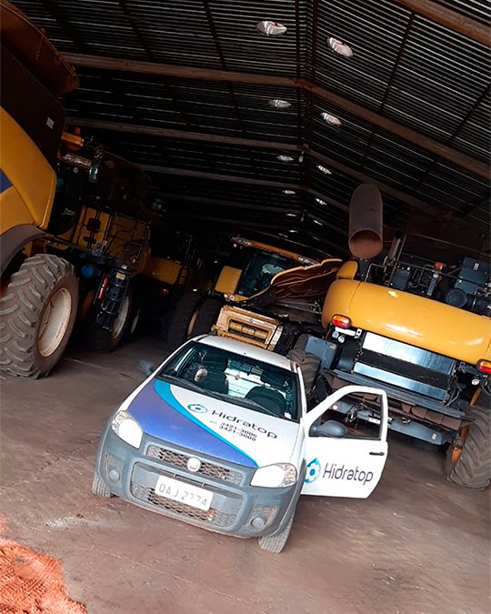Equipe Hidratop em atendimento no campo