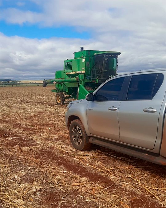 Equipe Hidratop em atendimento no campo