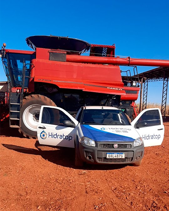 Equipe Hidratop em atendimento no campo